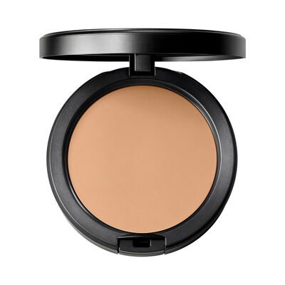 BASE NC18  STUDIO FIX POWDER 